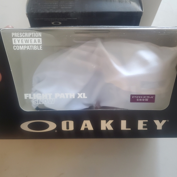 Oakley Flight Path XL - Picture 6 of 6